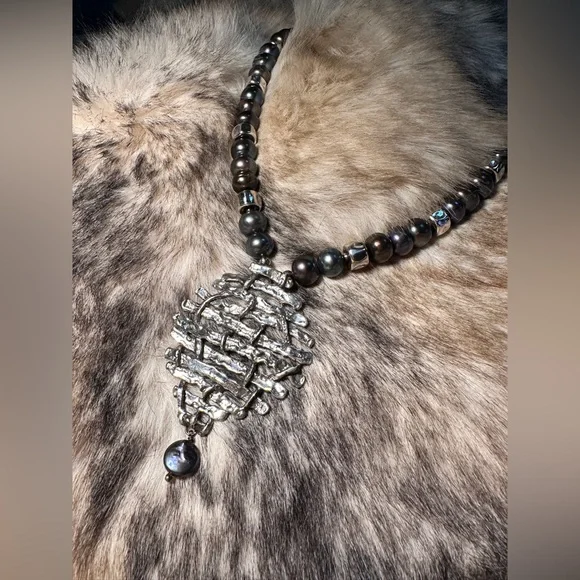 Tahitian Peacock Pearl & Tel Aviv Sterling Silver Medallion Necklace